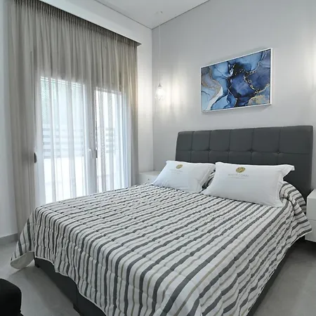 White Coral Luxury Apartments Nea Kallikrateia Room photo